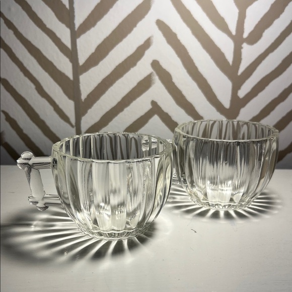 Vintage Elegant Clear Glass Teacups Set - Picture 1 of 3